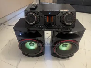 LG Cl87 2350w RMS Sound System