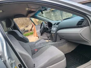 Toyota Camry 2010 Silver