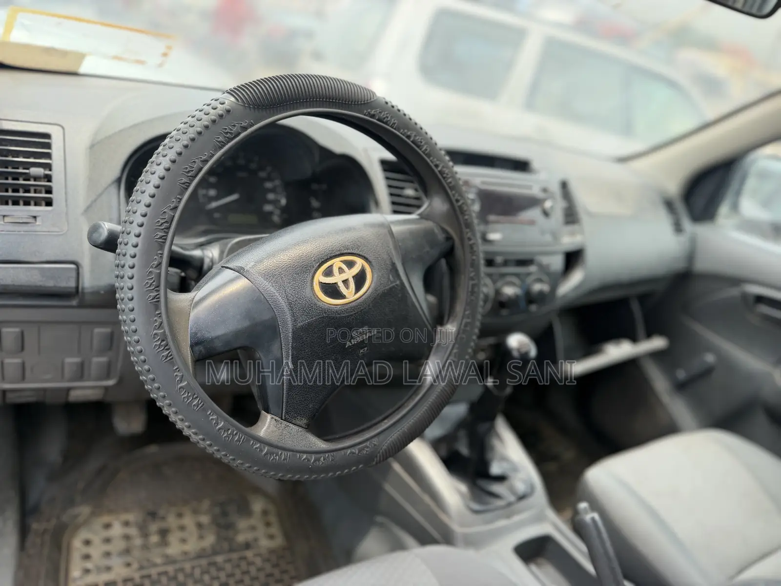 Toyota Hilux 2015 White