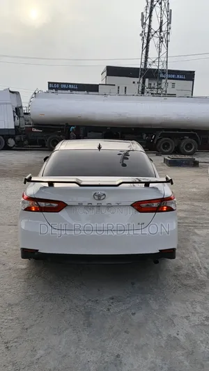 Toyota Camry 2020 White