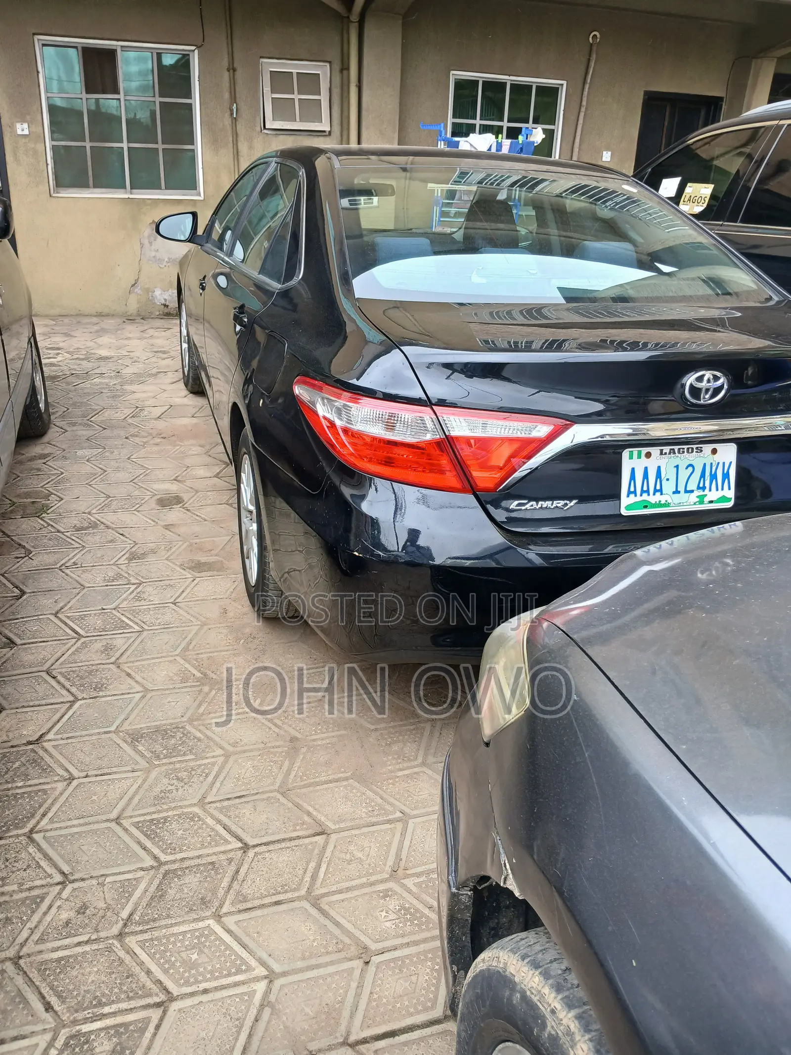 Toyota Camry 2016 Black