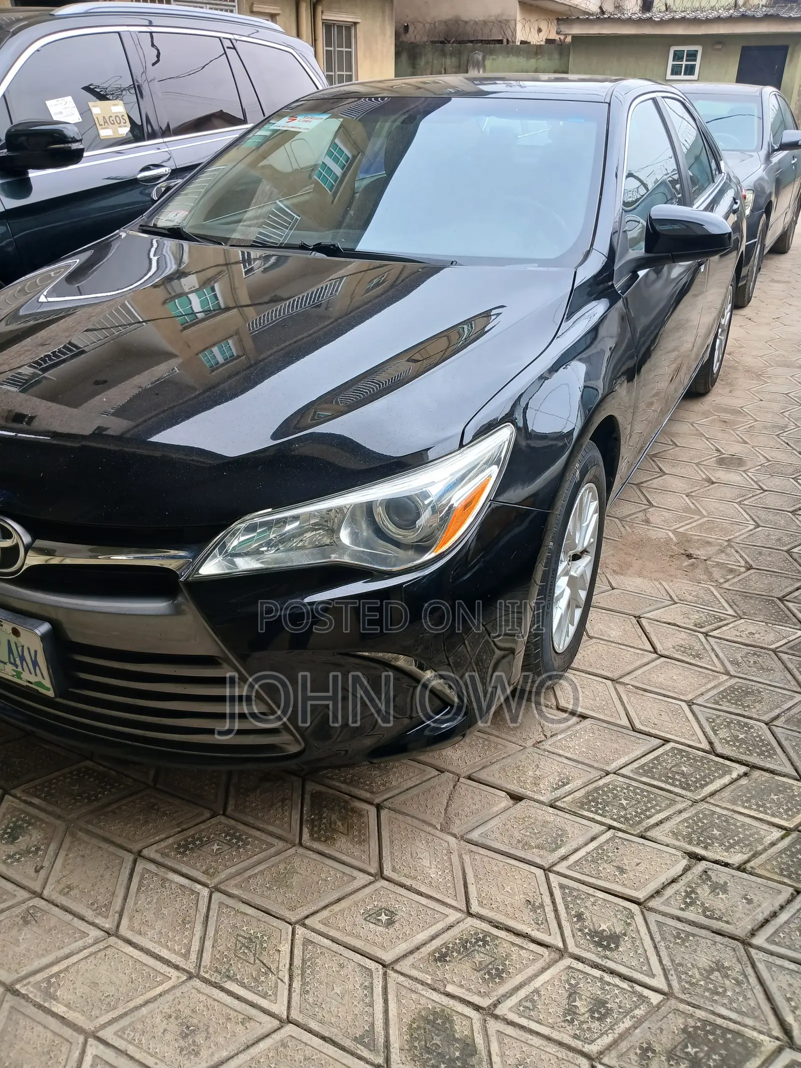 Toyota Camry 2016 Black