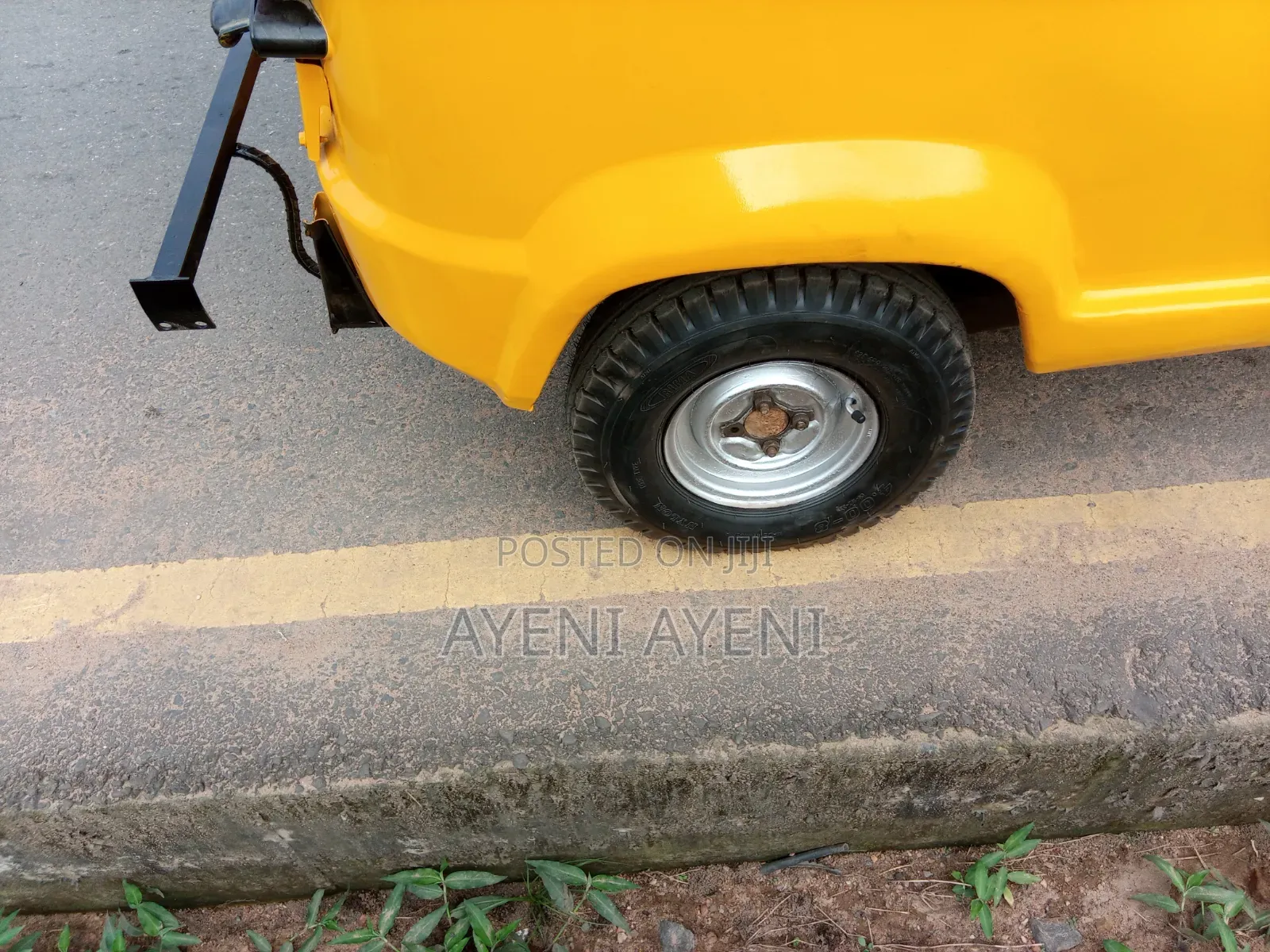 TVS 2024 Yellow