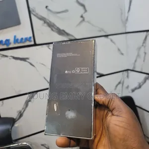 New Samsung Galaxy Z Flip4 256 GB Graphite