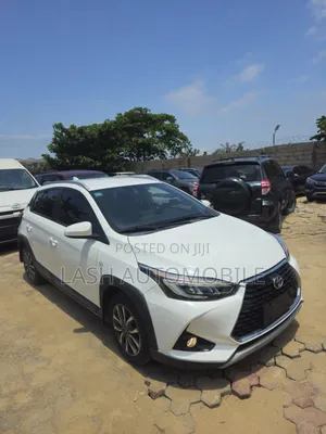 Toyota Yaris 2022 White