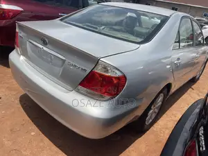 Toyota Camry 2005 Silver