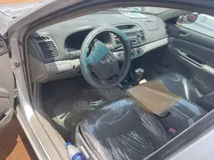 Toyota Camry 2005 Silver