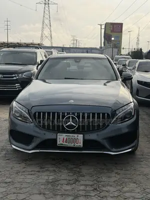 Mercedes-Benz C300 2016 Gray