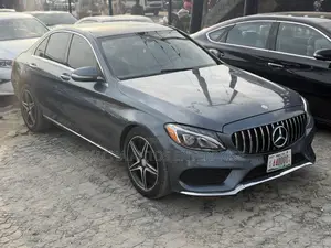 Mercedes-Benz C300 2016 Gray