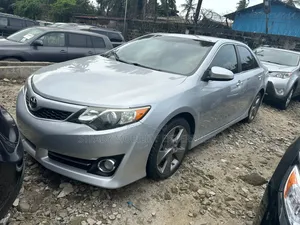 Toyota Camry 2012 Silver
