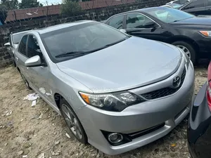 Toyota Camry 2012 Silver