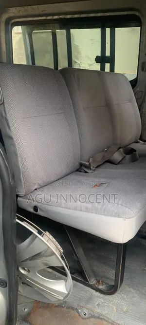 Toyota HiAce 2012