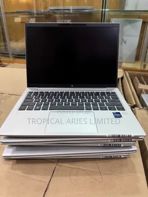 Laptop HP EliteBook 830 G9 16GB Intel Core i5 SSD 512GB