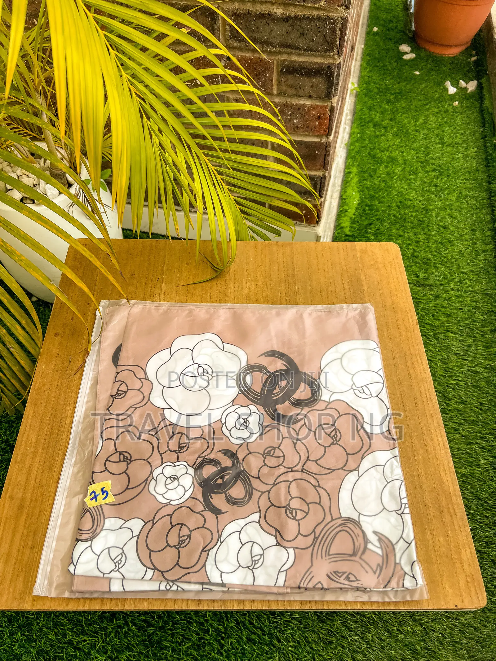 High Quality 90cm Scarf| Luxury, Elegant, Soft Versatile