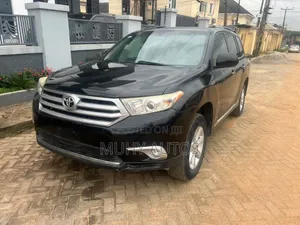 Toyota Highlander 2013 Black