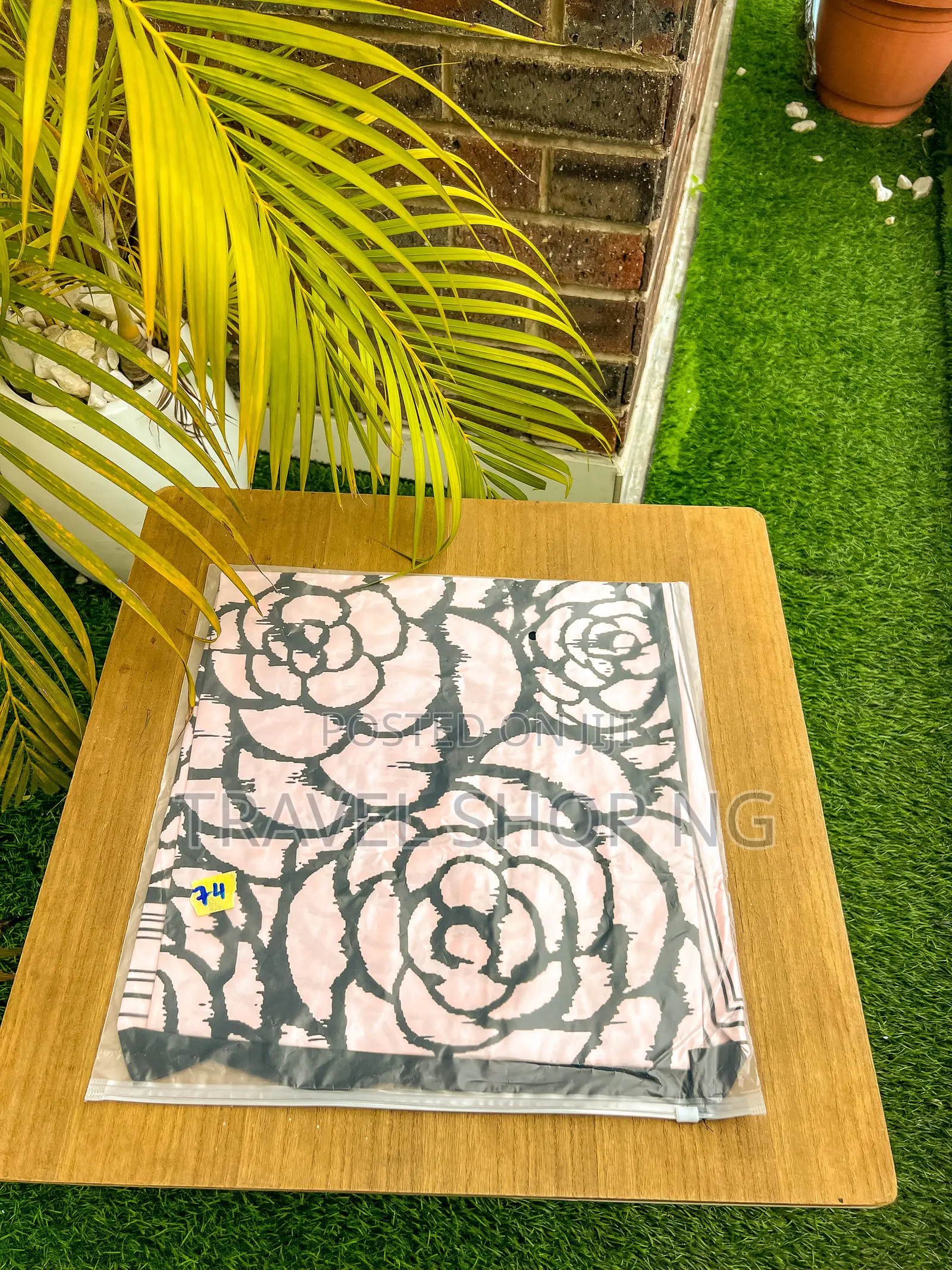 High Quality 90cm Scarf| Luxury, Elegant, Soft Versatile