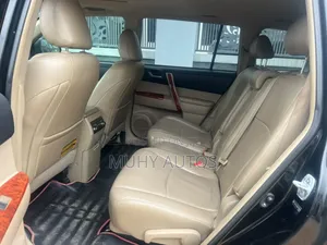 Toyota Highlander 2013 Black