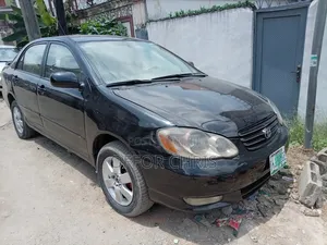 Toyota Corolla 2004 Black