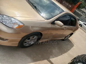Toyota Corolla 2005 Gold