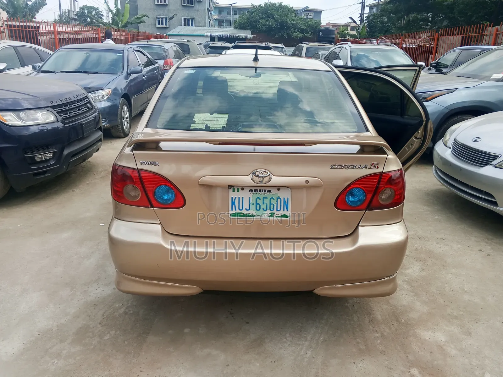 Toyota Corolla 2005 Gold
