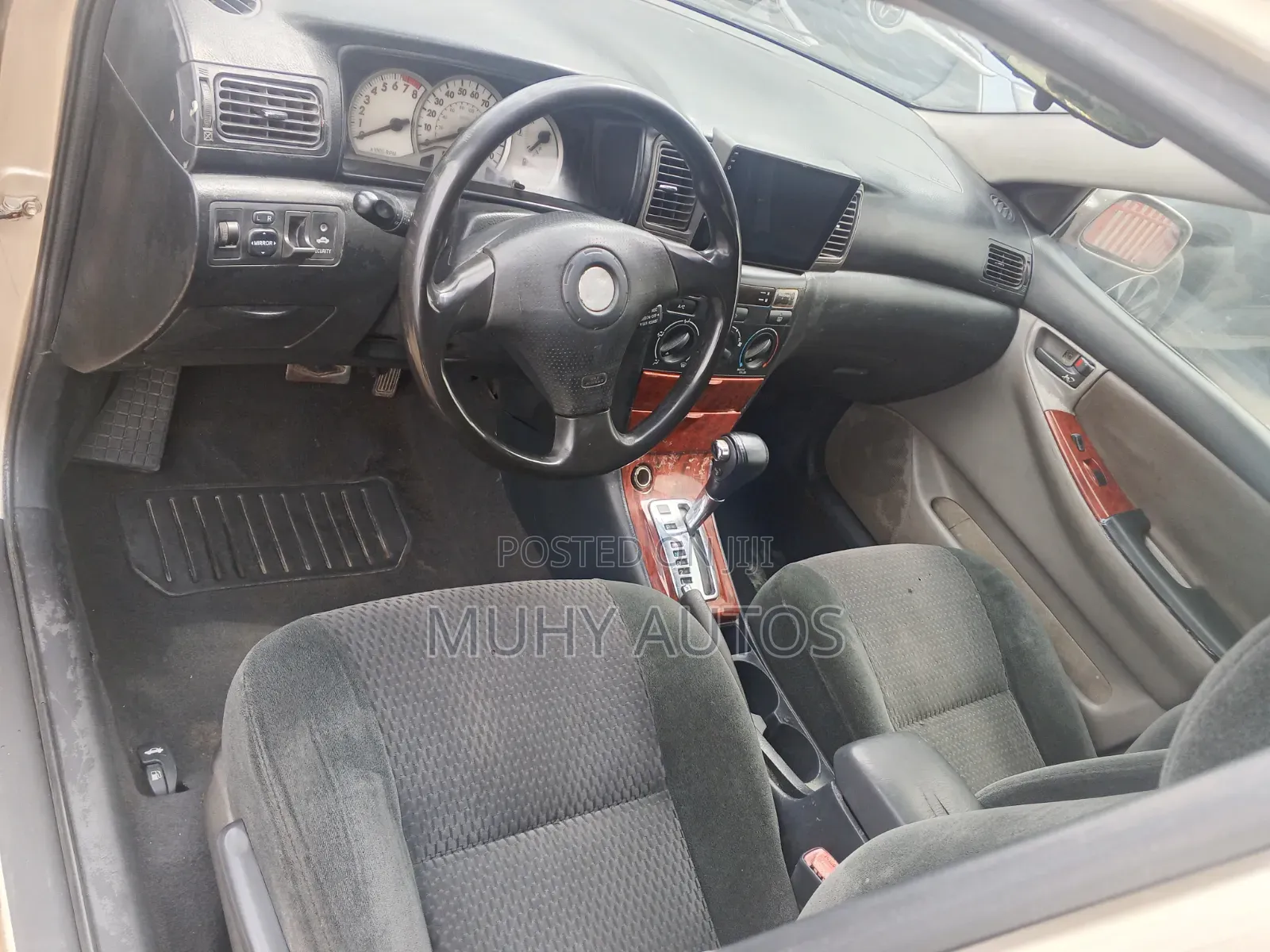 Toyota Corolla 2005 Gold