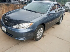 Toyota Camry 2004 Blue