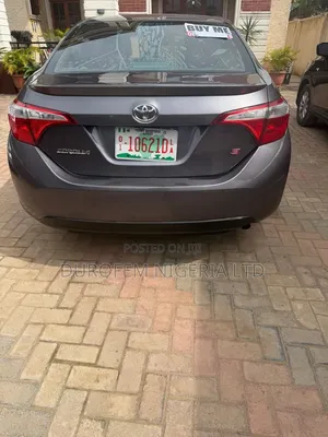Toyota Corolla S 4dr Sedan (1.8L 4cyl CVT) 2015