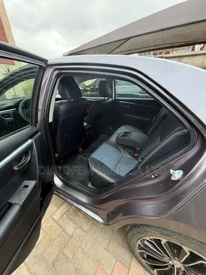 Toyota Corolla S 4dr Sedan (1.8L 4cyl CVT) 2015