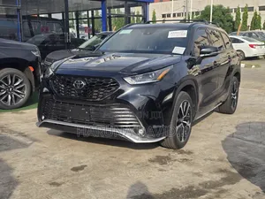 Toyota Highlander 2021 Black