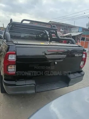 Hilux Truck Cover Rolling/Iron Spoiler