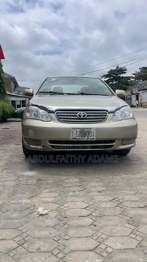 Toyota Corolla Sedan Automatic 2003 Gold