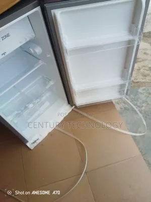 Hisense 90L Single Door Refrigerator – Compact Efficient