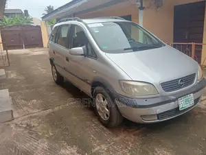 Opel Zafira 2002 Silver