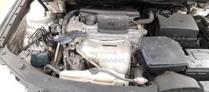 Toyota Camry LE 4dr Sedan (2.5L 4cyl 6A) 2014 Gold