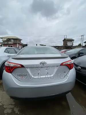 Toyota Corolla S 4dr Sedan (1.8L 4cyl CVT) 2015 Silver