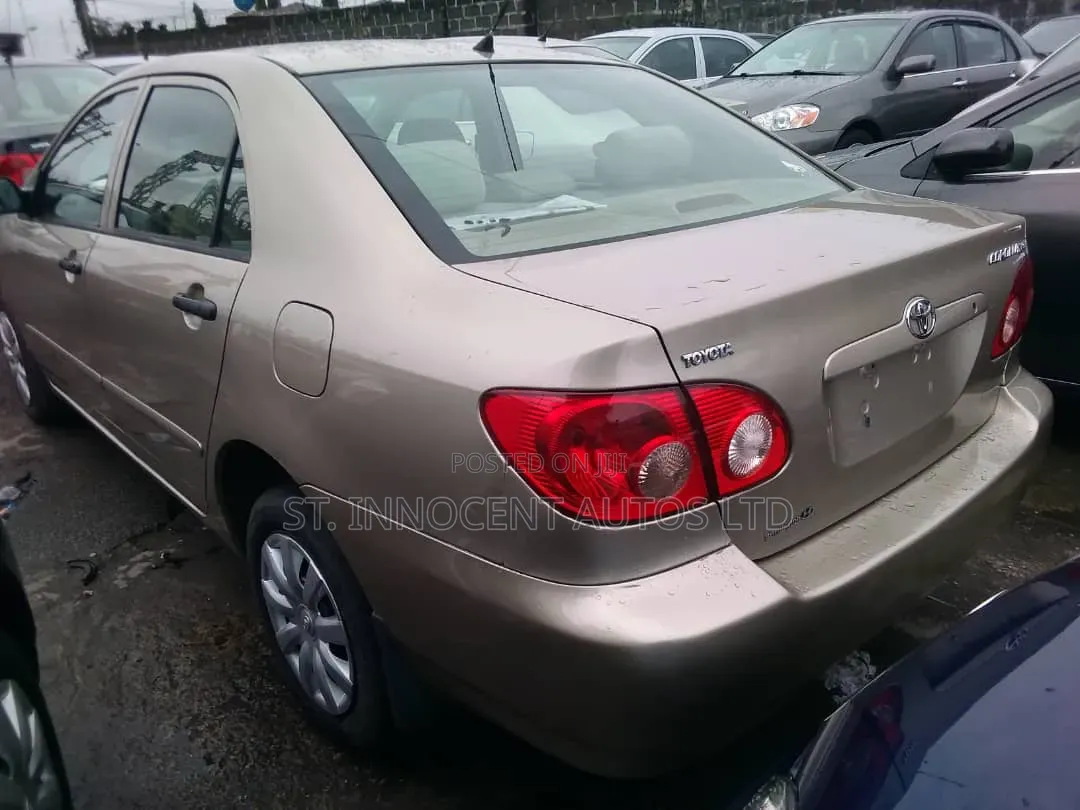 Toyota Corolla 2006 Gold