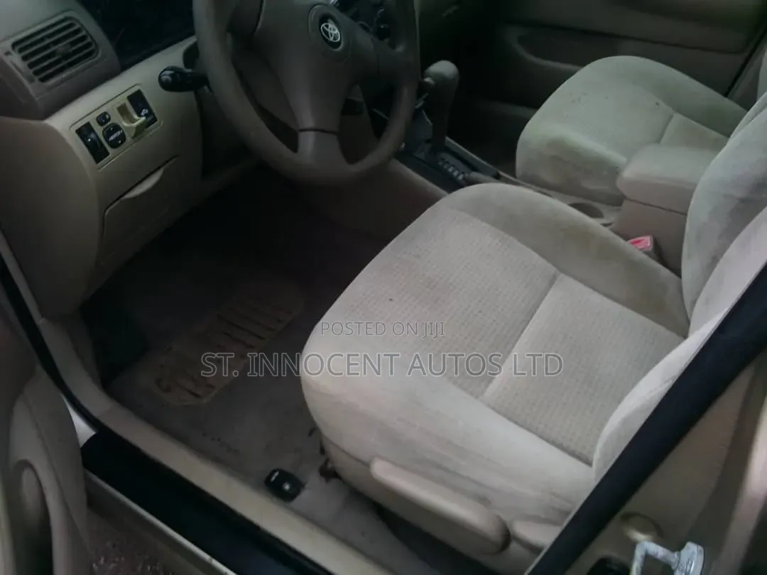 Toyota Corolla 2006 Gold
