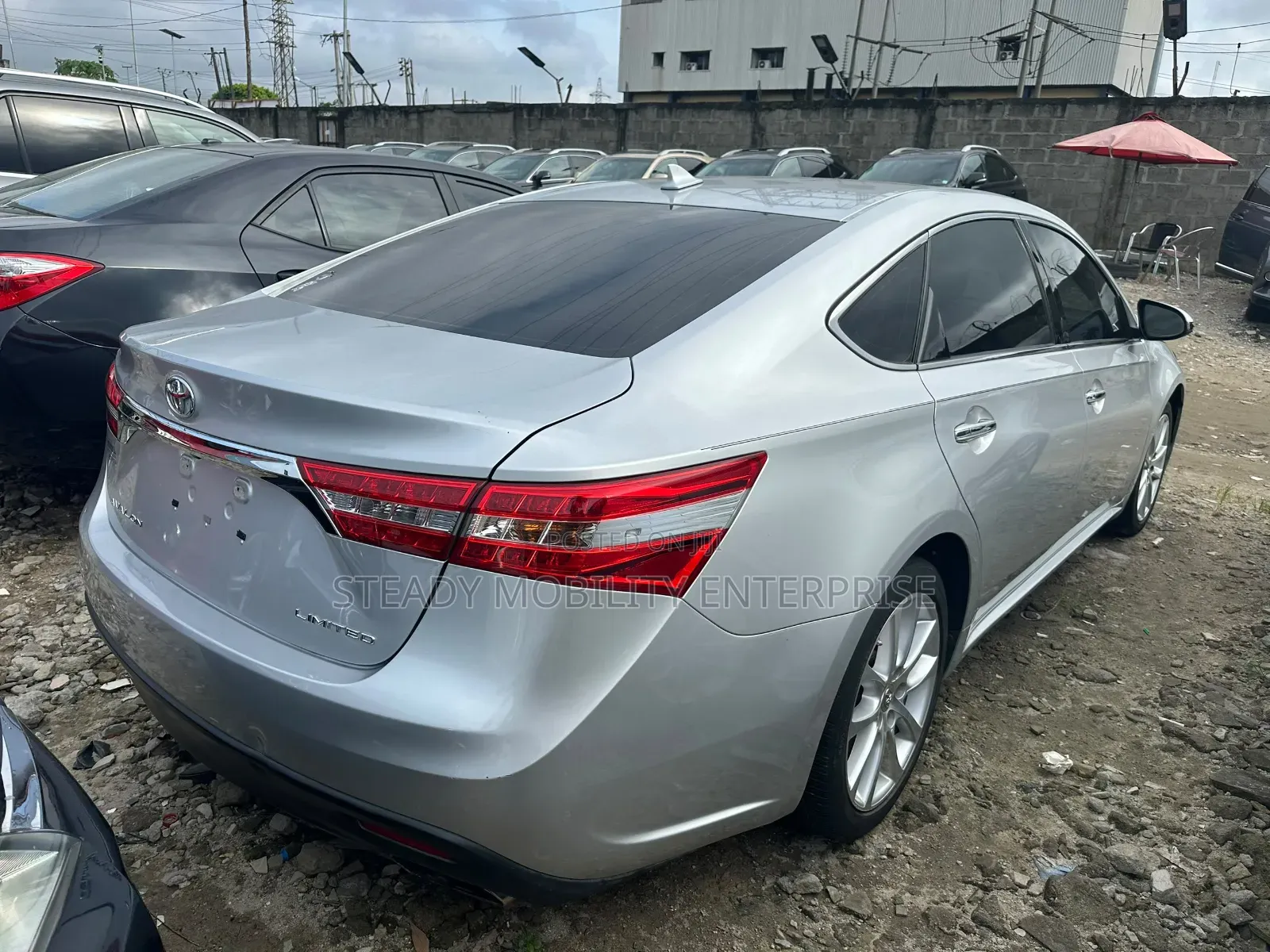 Toyota Avalon XLE 4dr Sedan (3.5L 6cyl 6A) 2014 Silver