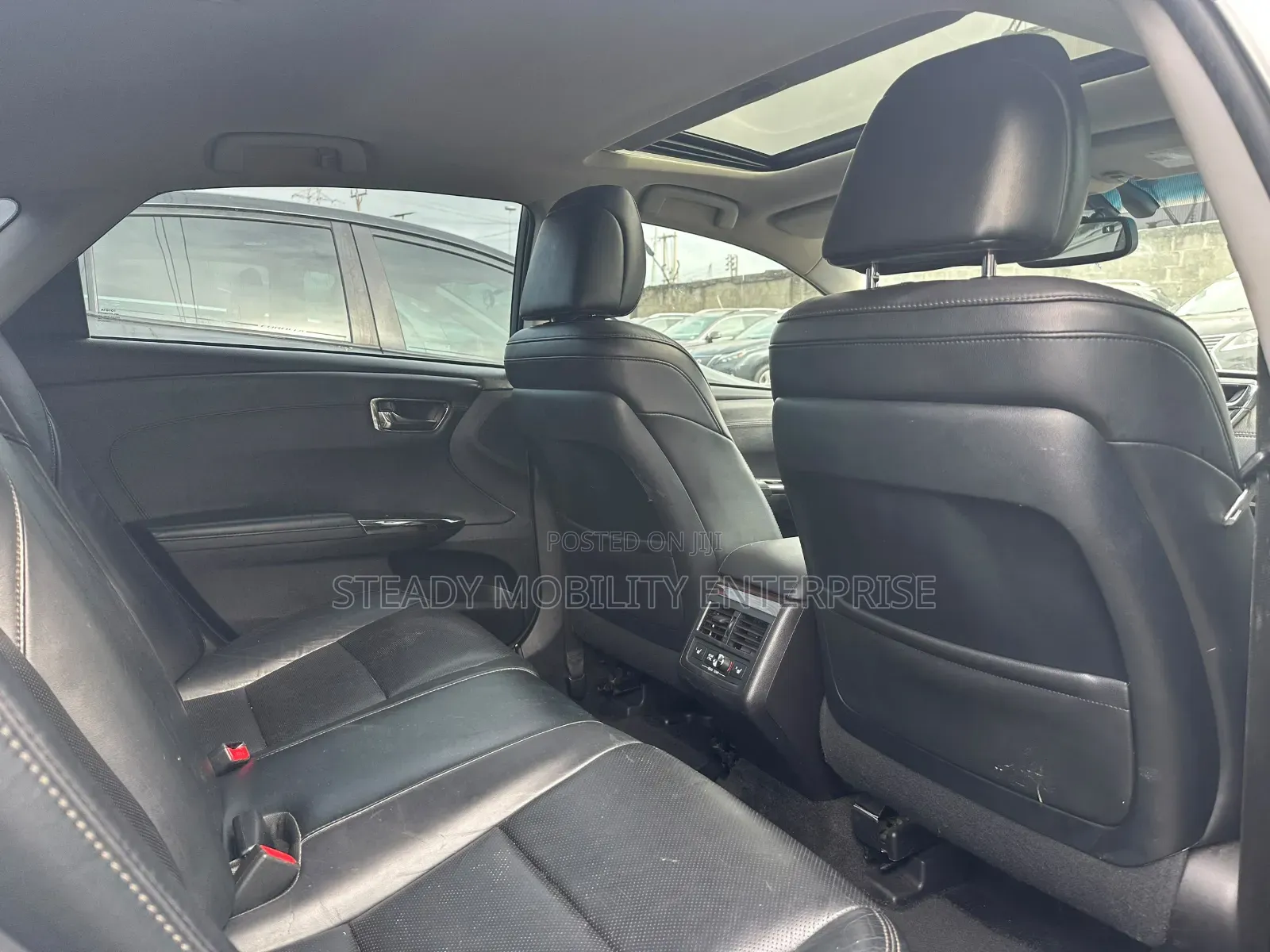 Toyota Avalon XLE 4dr Sedan (3.5L 6cyl 6A) 2014 Silver