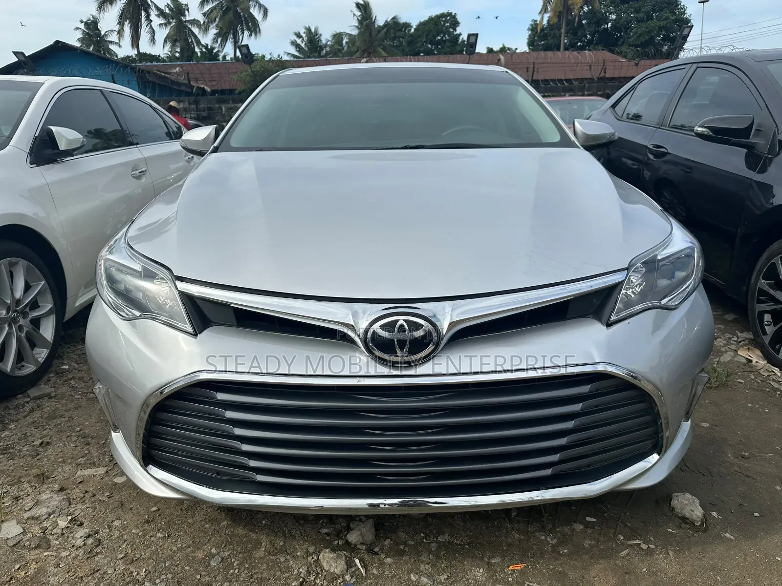 Toyota Avalon XLE 4dr Sedan (3.5L 6cyl 6A) 2014 Silver