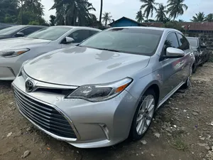 Toyota Avalon XLE 4dr Sedan (3.5L 6cyl 6A) 2014 Silver