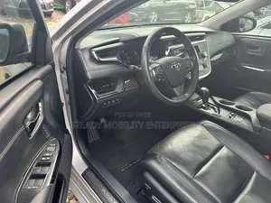 Toyota Avalon XLE 4dr Sedan (3.5L 6cyl 6A) 2014 Silver