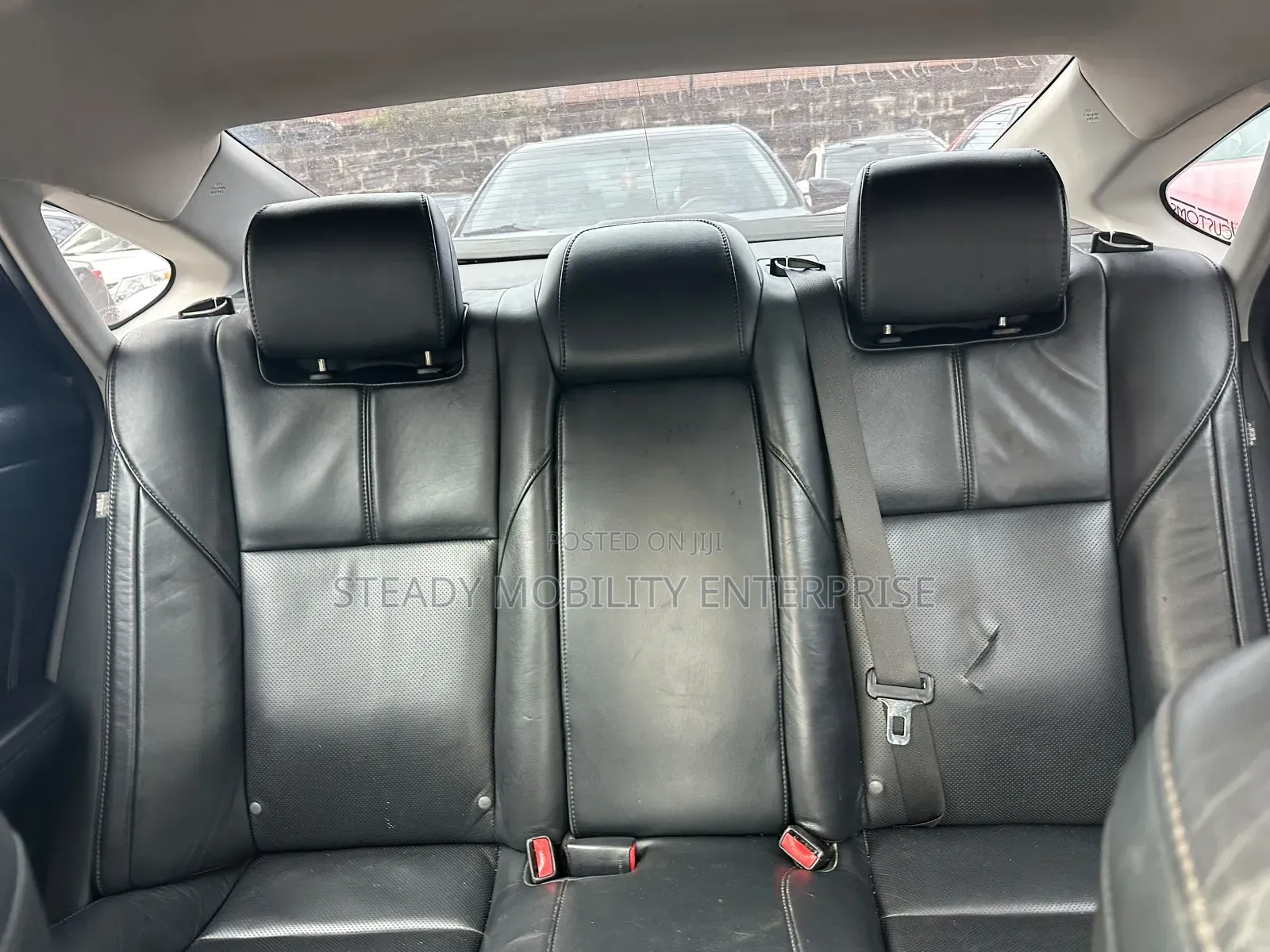 Toyota Avalon XLE 4dr Sedan (3.5L 6cyl 6A) 2014 Silver