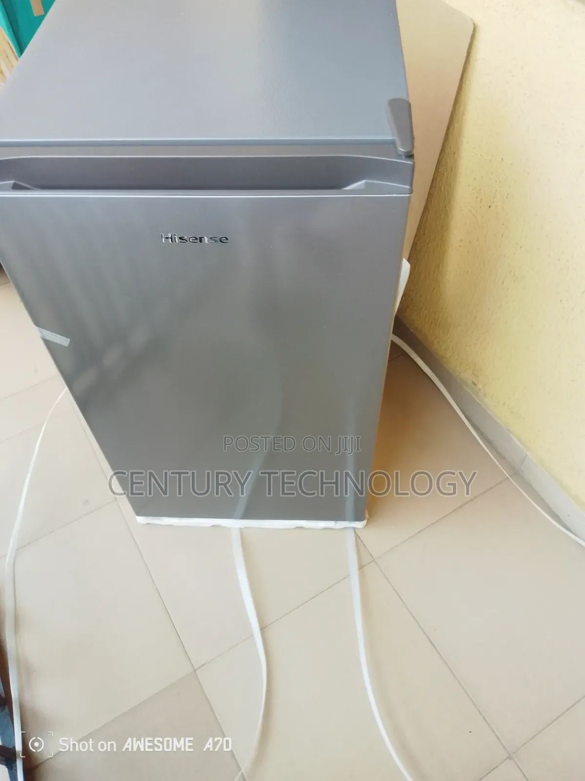Hisense 90L Fridge – Compact, Powerful Energy Efficient