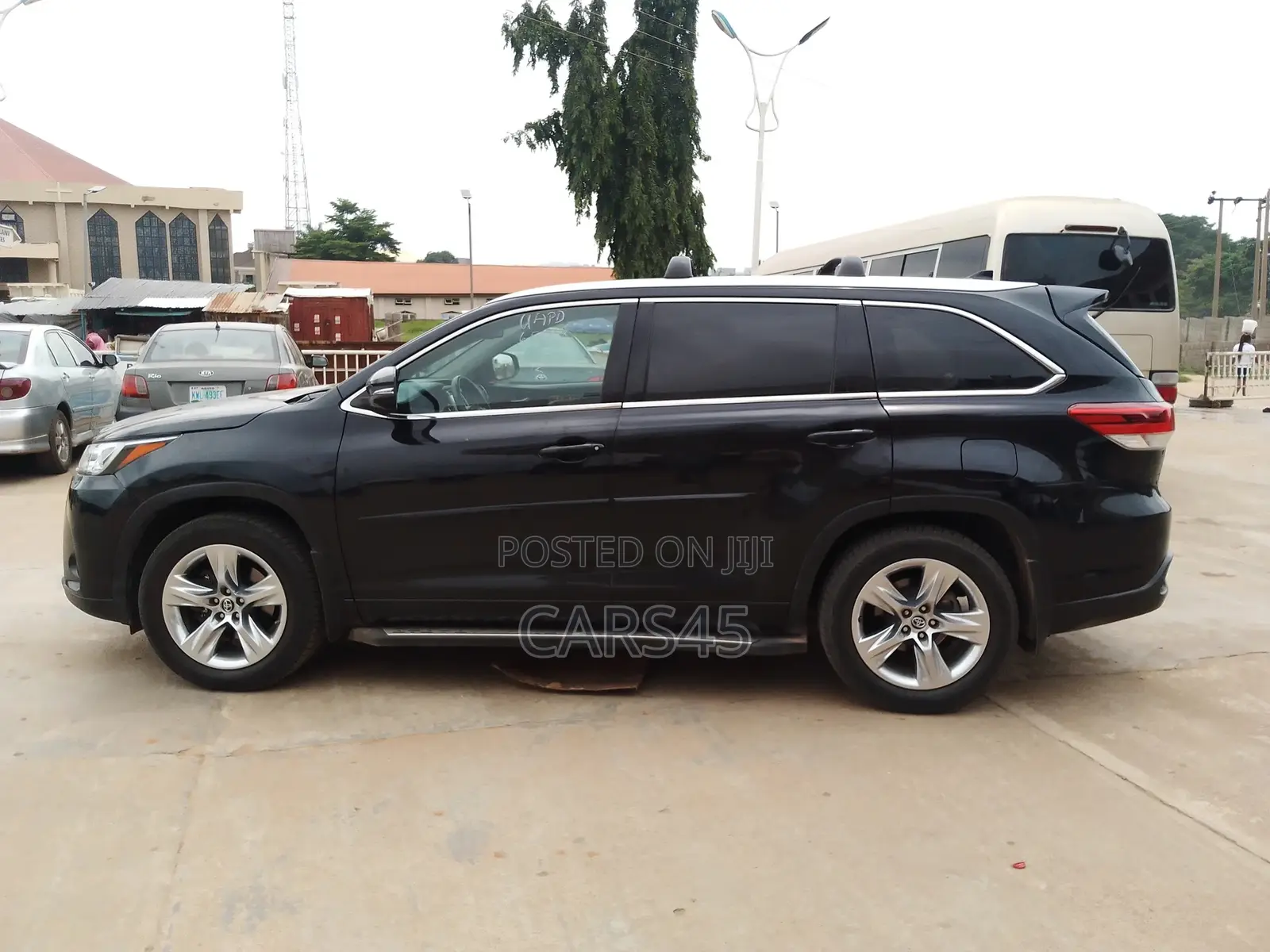 Toyota Highlander 2016 Black