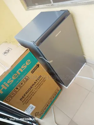 Hisense 90L Refrigerator – Ideal for Small Spaces
