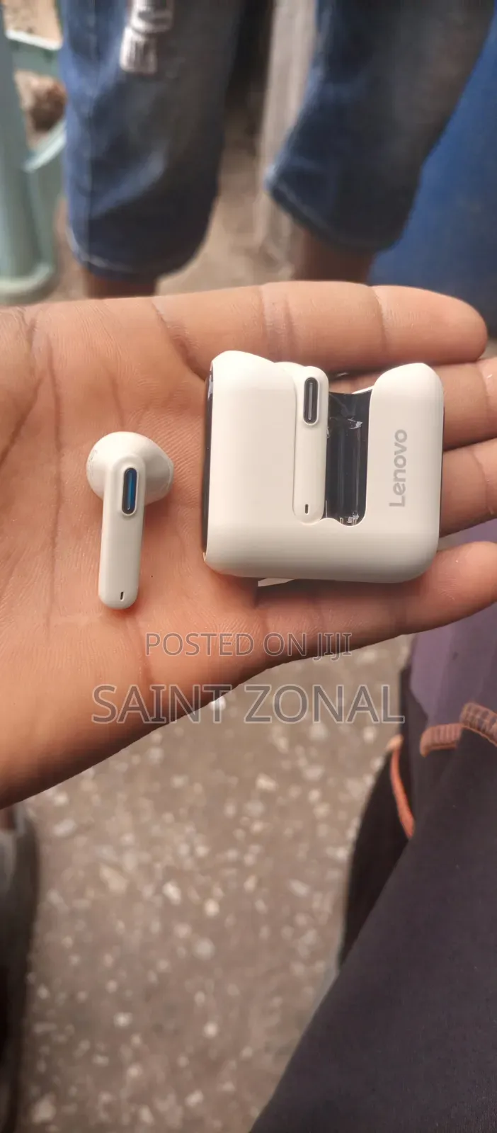 Lenovo Earbud