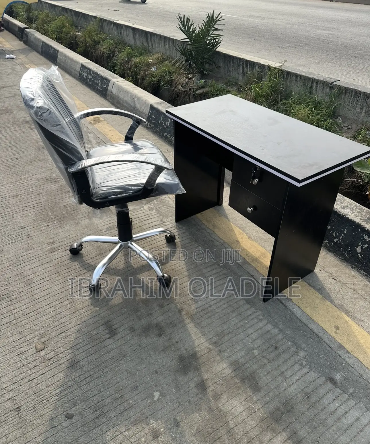 3ft Office Table and Chair