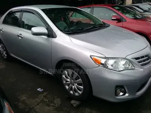 Toyota Corolla LE Special Edition 4dr Sedan (1.8L 4cyl 4A) 2013 Silver