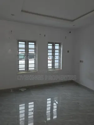 3bdrm Duplex in Adeoje, Oluyole for rent